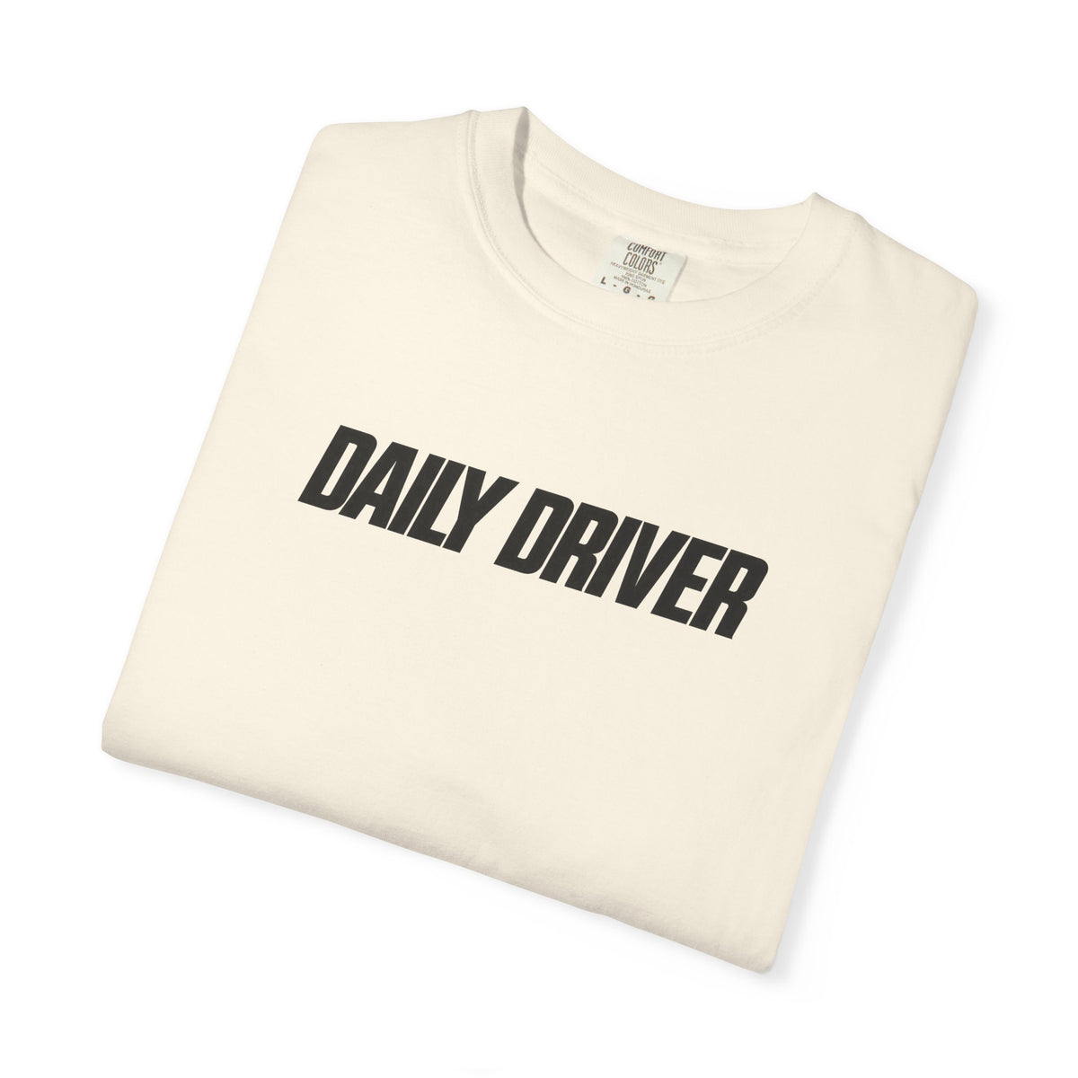 Ivory crewneck T-shirt with 'DAILY DRIVER' print close-up